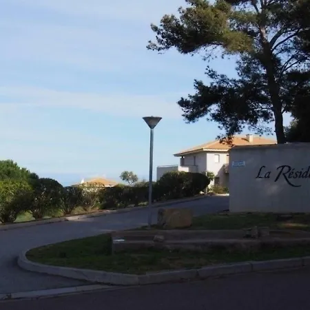 La Ii 4 *